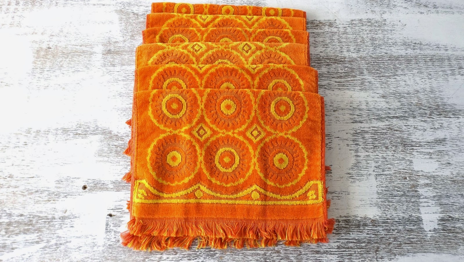 Still Stunning Vintage Resale Vintage Fieldcrest Hand Towels