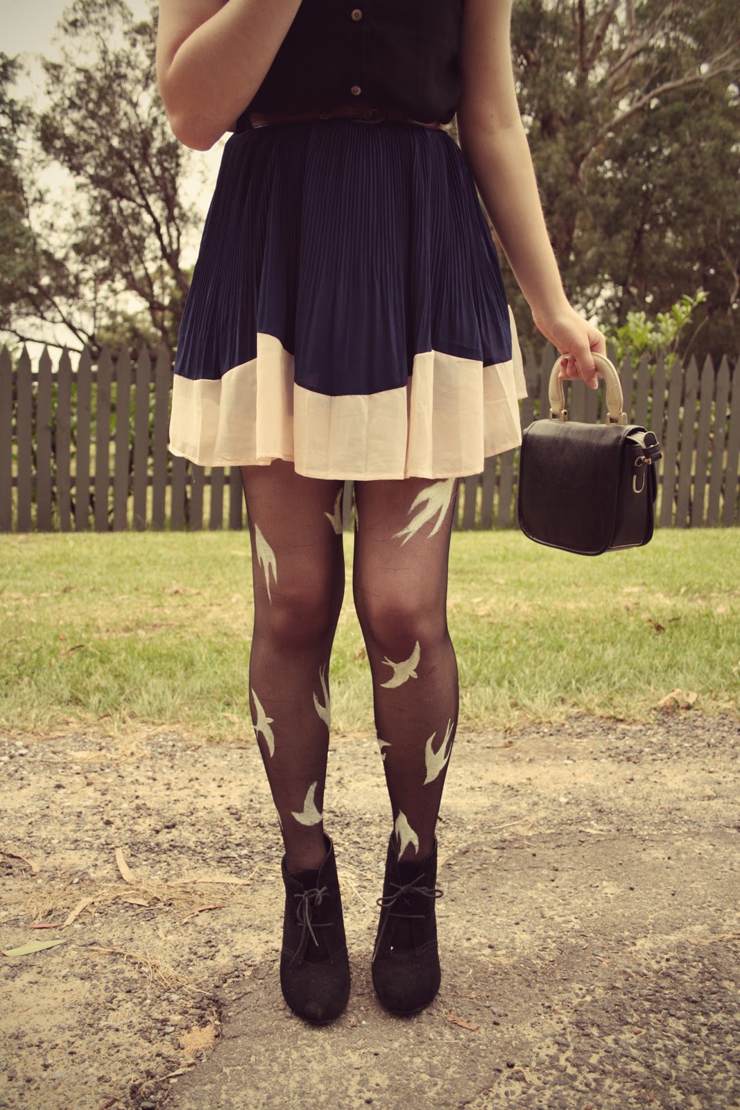 the-pineneedle-collective-diy-patterned-tights
