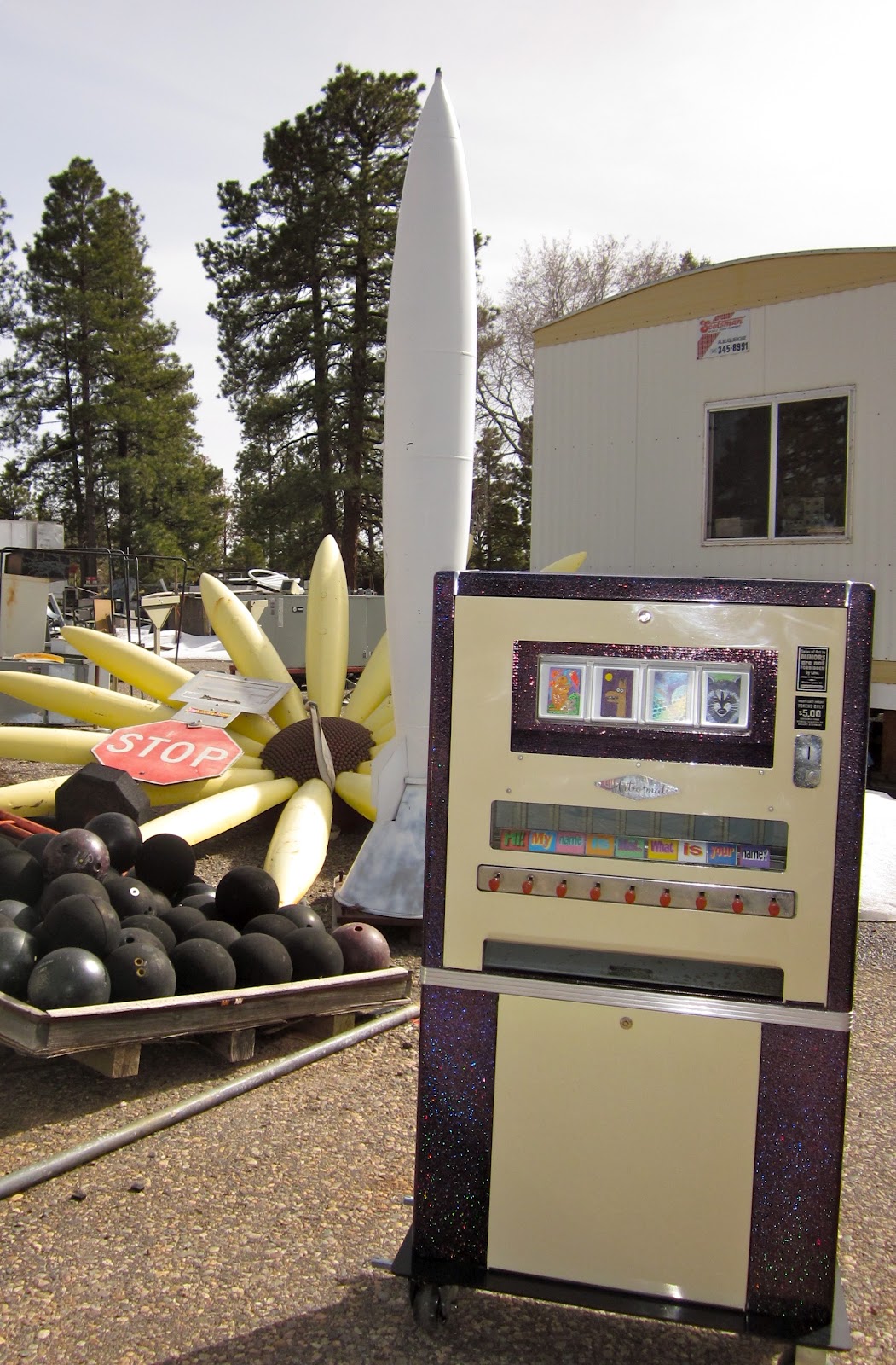 Our Epic Art*o*mat® Road Trip Blog: Around New Mexico: The Black Hole ...