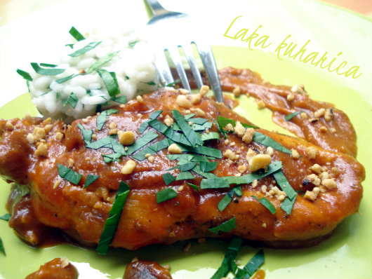 Chicken in peanut sauce by Laka kuharica: tender chicken breasts smothered in smooth peanut sauce.
