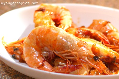 Rum Infused Prawns with Caramelised Onion