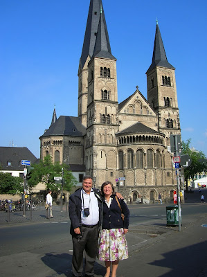 Münster  Bonn, Basílica de Bonn, Bonn, Alemania, round the world, La vuelta al mundo de Asun y Ricardo, mundoporlibre.com