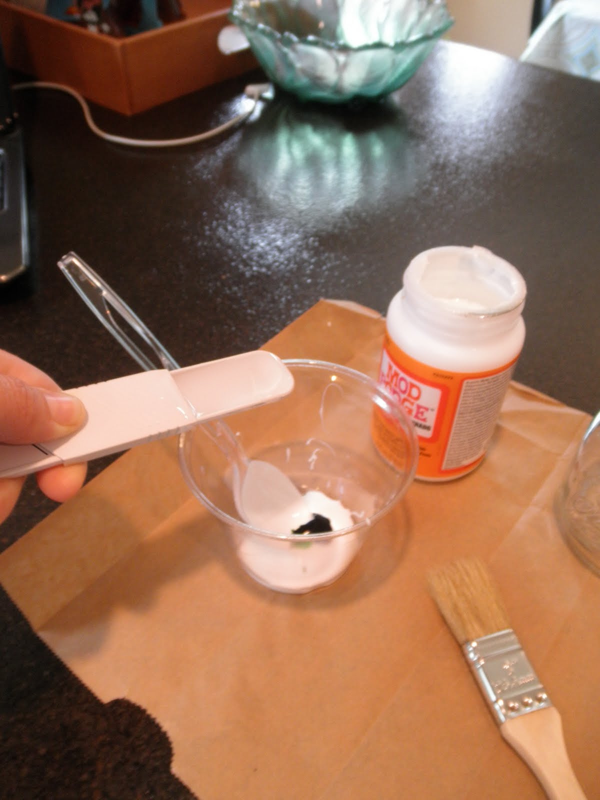 It's a Wonderful DIY Add Color to Glass Mason Jar