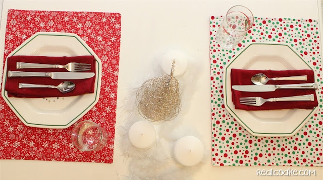 Cute sewing pattern to make DIY Reversible Christmas Placemats. Shows how to make reverisble placemats and has Fun Ideas for the Christmas table, too. | Patterns