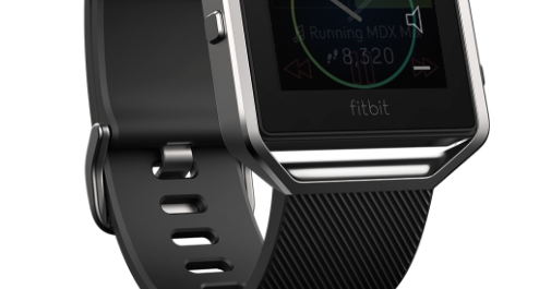 fitbit blaze vs apple watch series 4