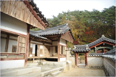 สถาบันโทซันซอวอน (Dosan Seowon)