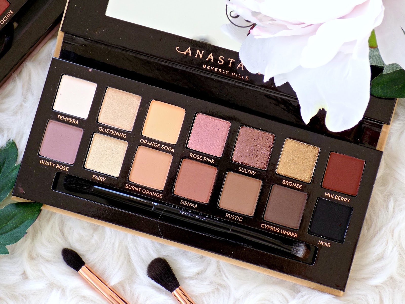 ABH Soft Glam Palette | Review & Swatches - Nik the Makeup 