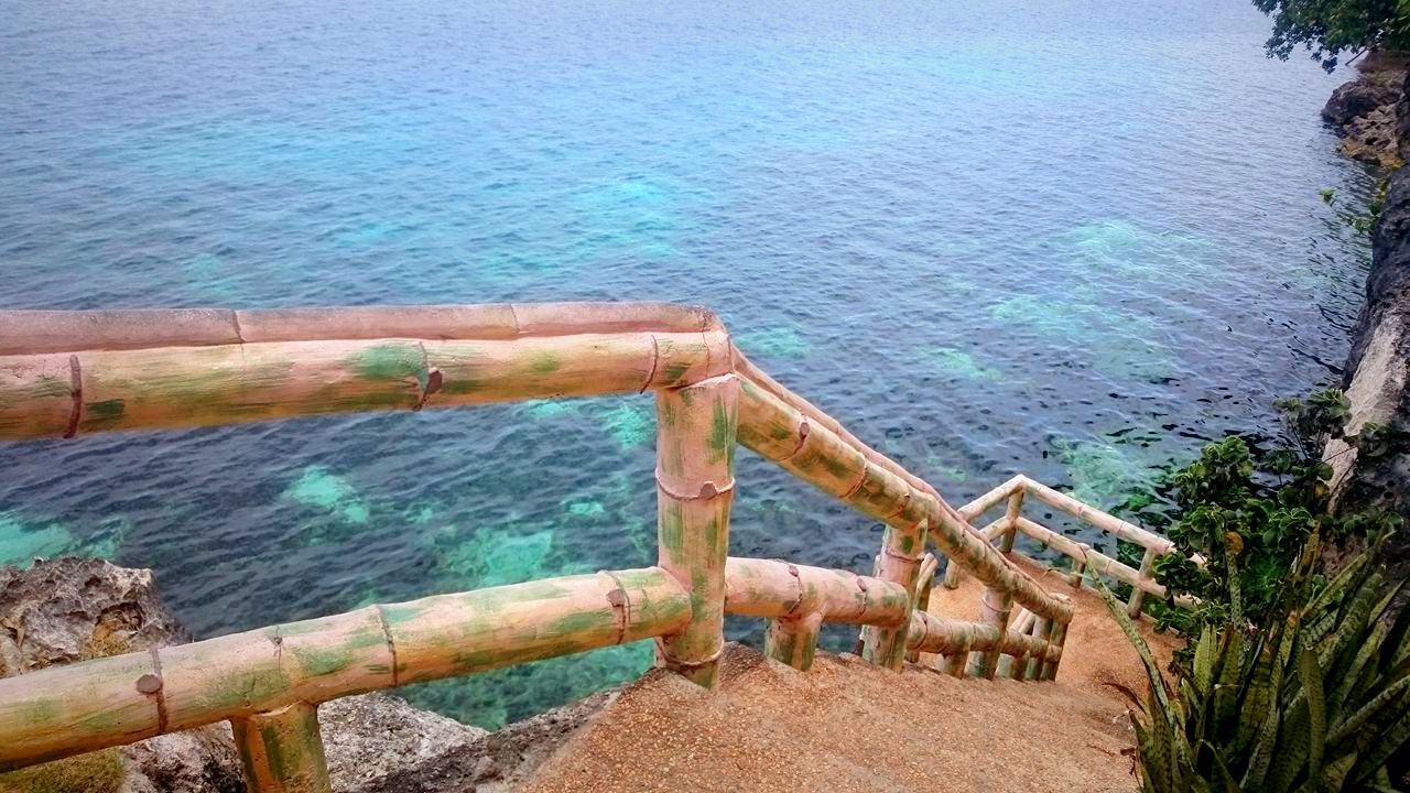 Alexis Cliff Dive Resort The Runaway Gypsy