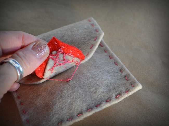 WobiSobi: Valentine's Day, Felt Envelopes:DIY