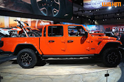 gladiator jeep cars truck orange rubicon wheels wheelsandheelsmag