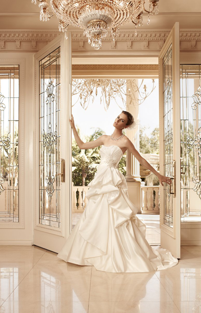 wedding-dresses-Casablanca-Bridal-spring-2013-f.jpg