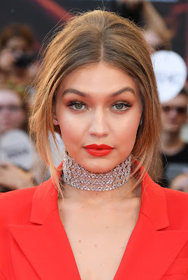 Beauty how to: Gigi Hadid on the red carpet, 2016 Much Music Awards