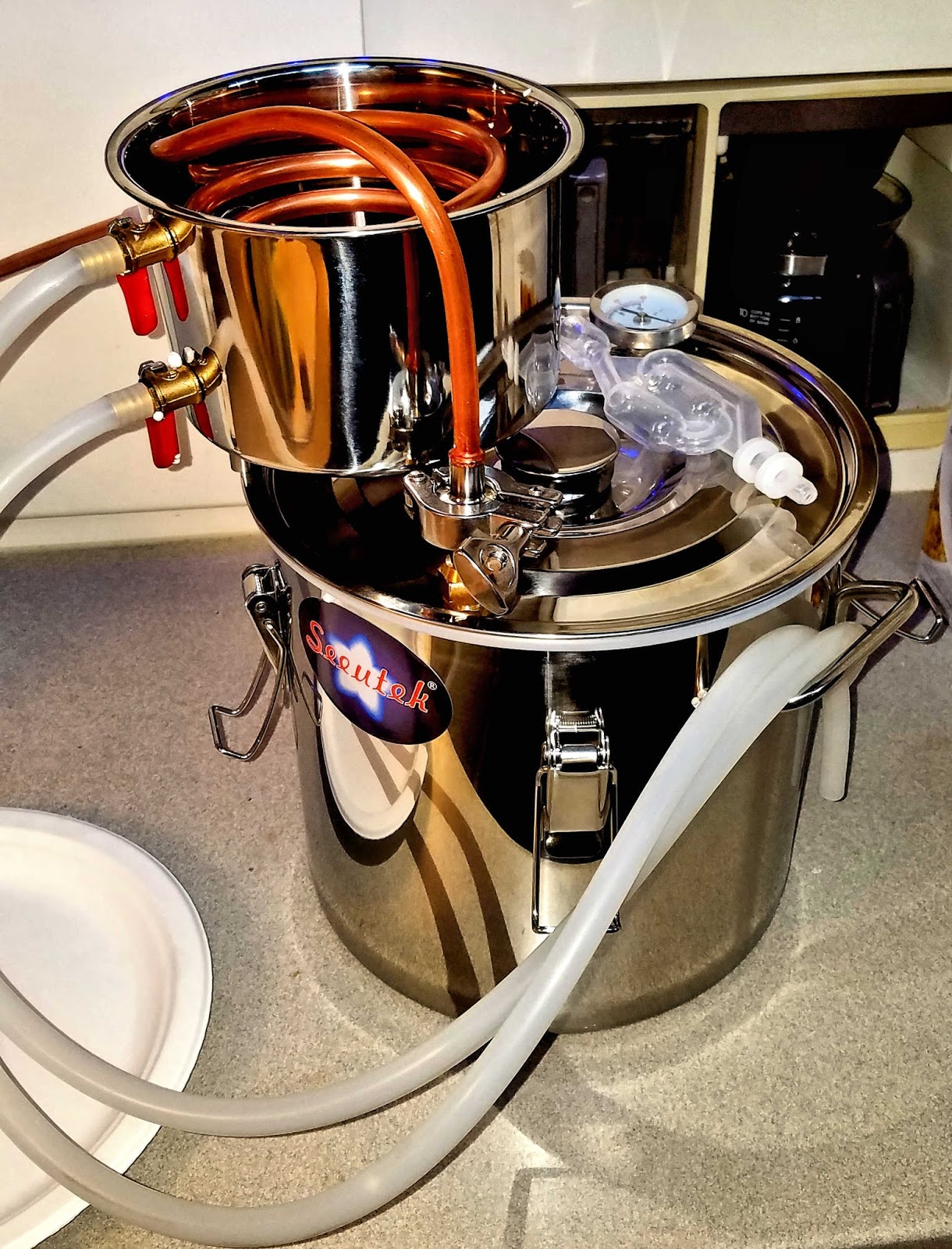 Bahama Bob's Rumstyles Home Brewing Beer or Wine for Personal Use is Legal, but Home Distilling