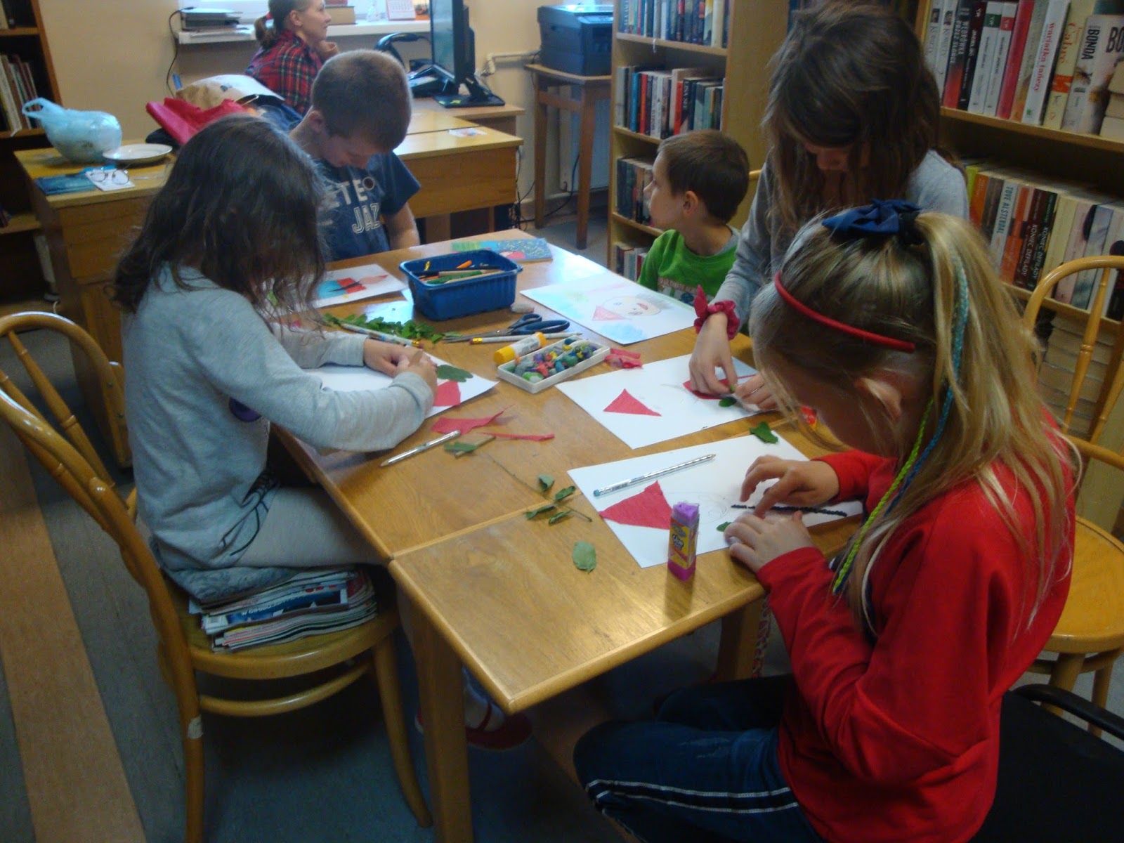 Lucyna Krzemieniecka Jak Się Krasnal Z Sójkami Za Morze Wybierał Biblioteka w Łęgnowie: Jak się Krasnal z sójkami za morze wybierał