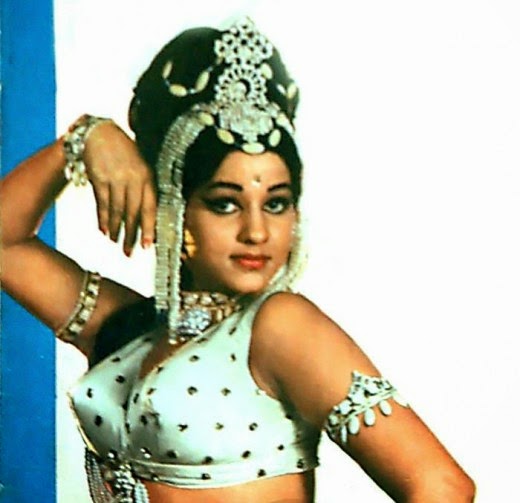 Actress Jayamalini hot Photo Gallery - 6 Pics