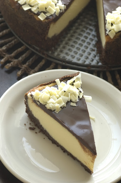 עוגת גבינה ושוקולד לבן