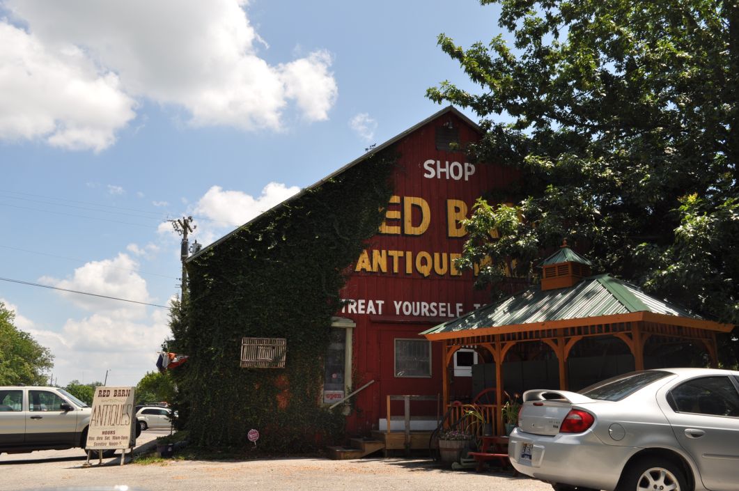 Kentucky Travel Blog Antiquing in Corydon, Indiana