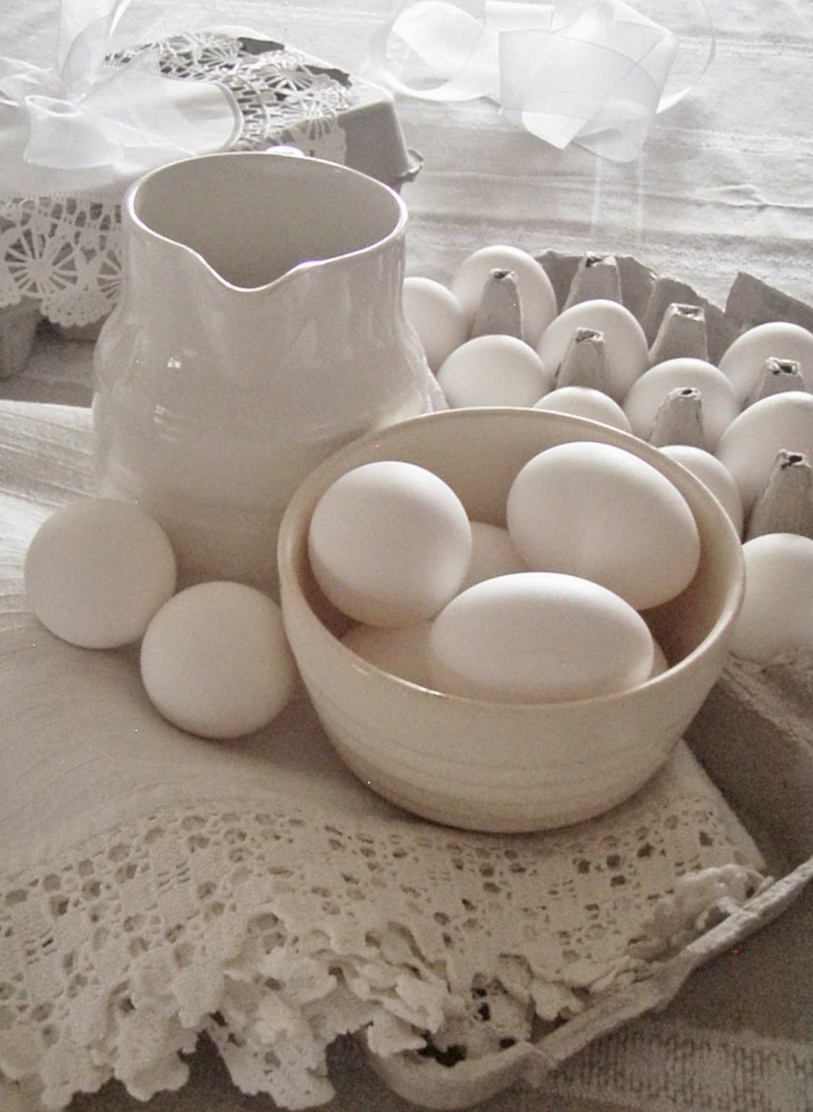Cabin & Cottage Farmhouse White Eggstravaganza