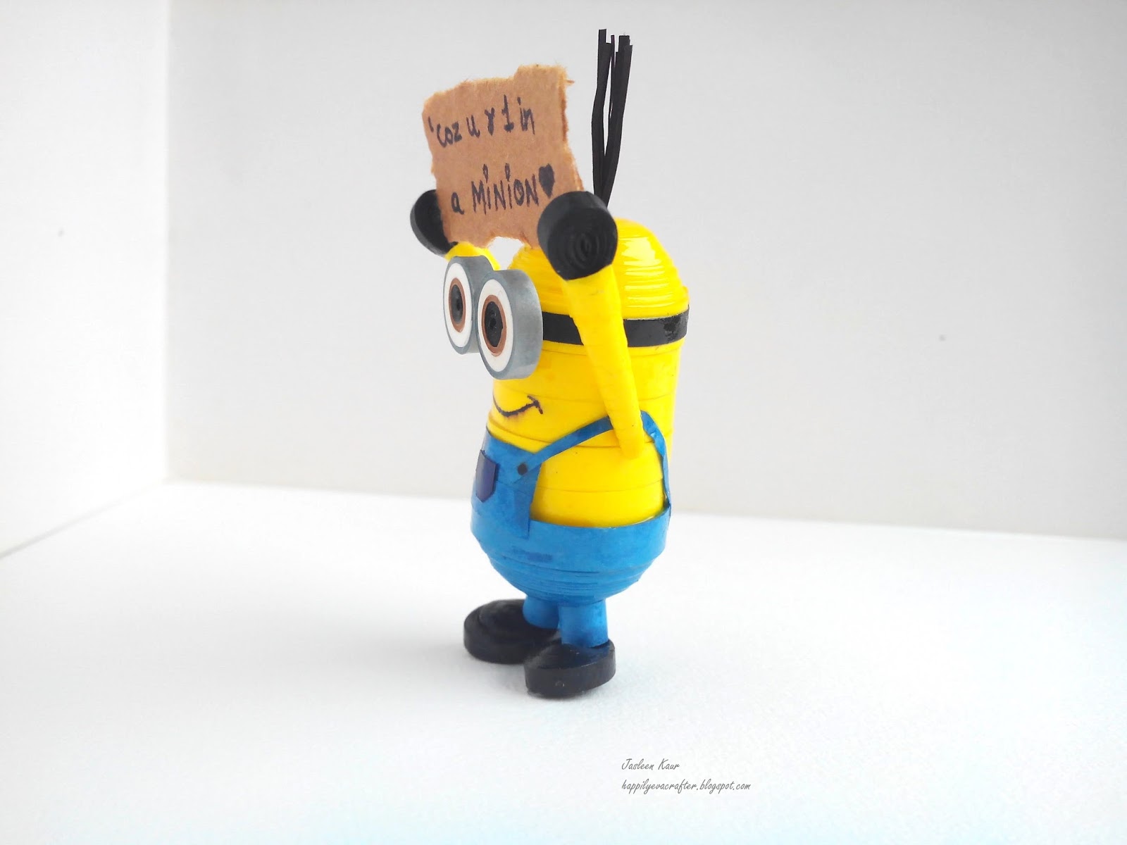 Happily Ever Crafter: 3D Quilled Minions with a Tutorial