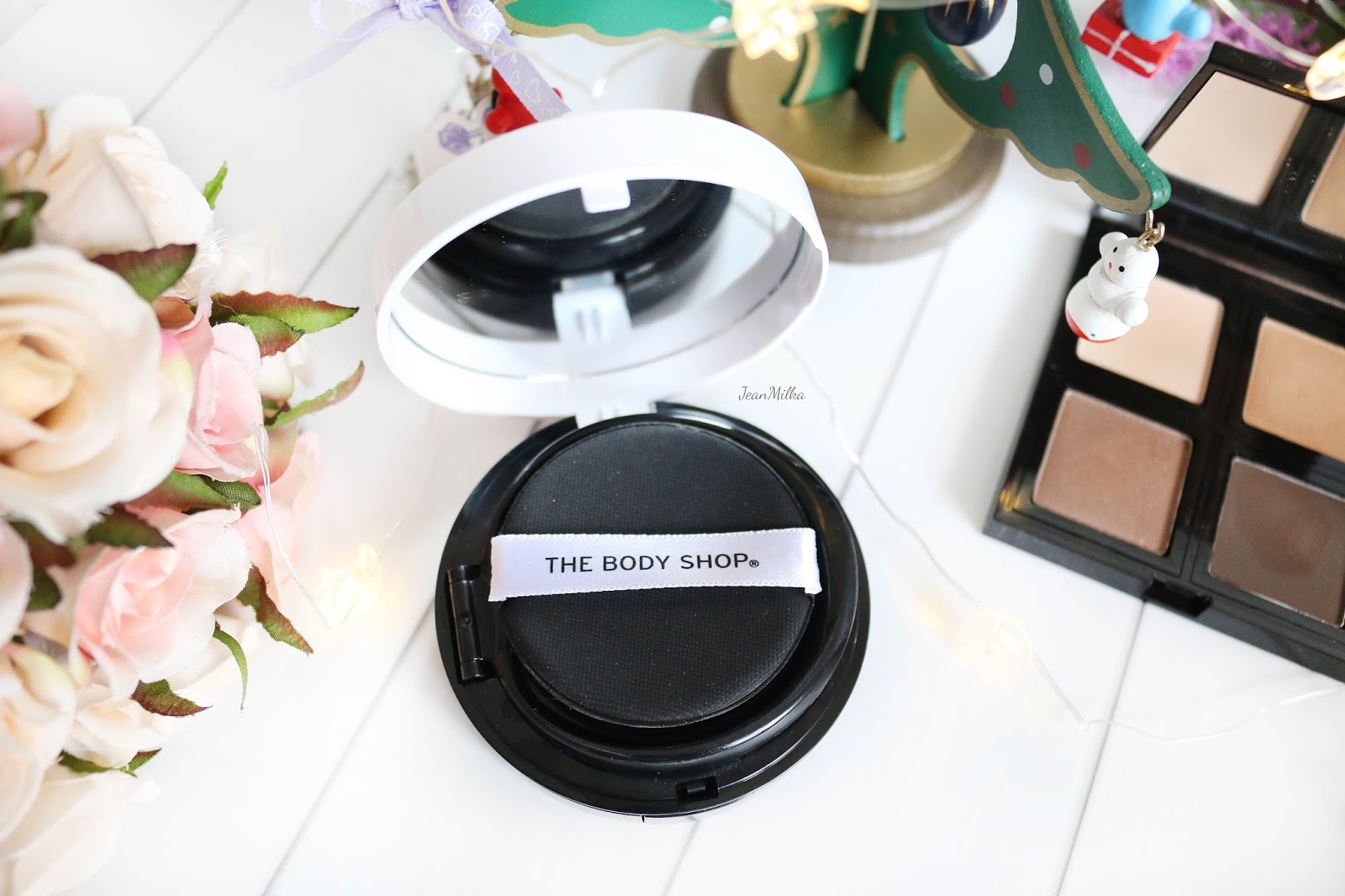 The Body Shop New Makeup Collection Cushion Foundation, Down to Earth
