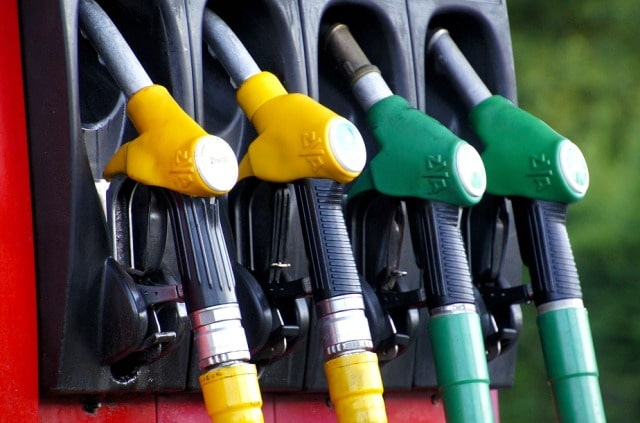 tips save money buying fuel business cut costs gas spending oil purchases