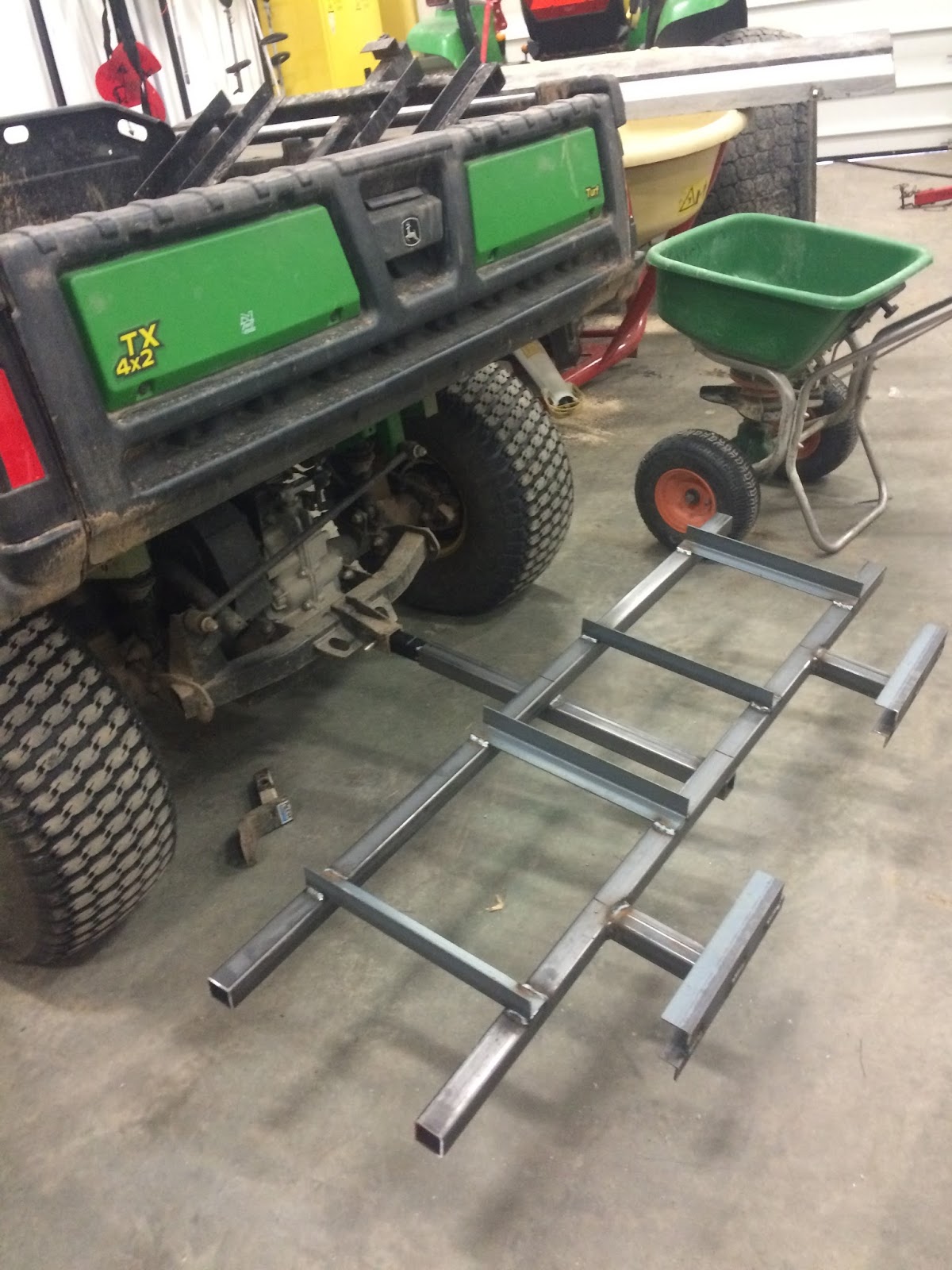 Bobs Shop Fertilizer spreader carrier (double wide)