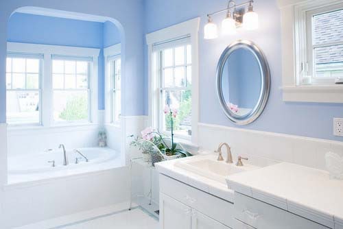 Baños color azul cielo - Colores en Casa