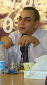 الدكتور احمد خالد توفيق مثلي الاعلي وكاتبي المفضل