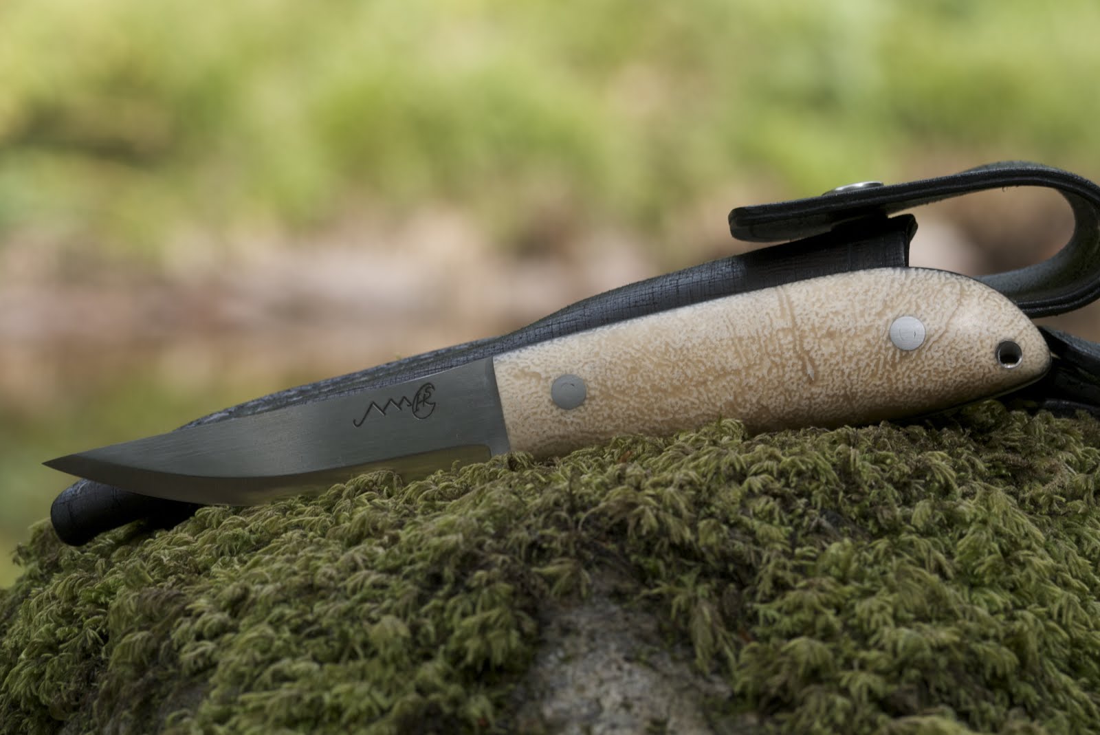 machris bushcraft knife+bushcraft knife+makemethischris