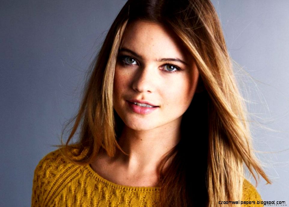 Behati Prinsloo Face