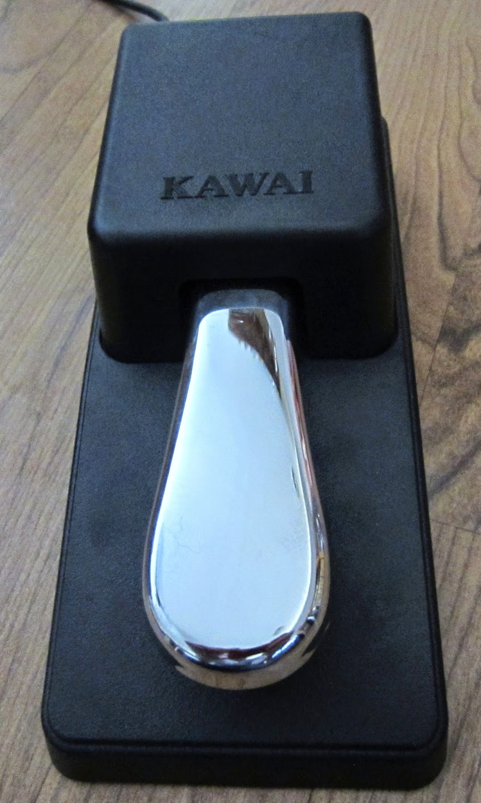 Kawai MP7 digital piano portable under $2000 - damper pedal