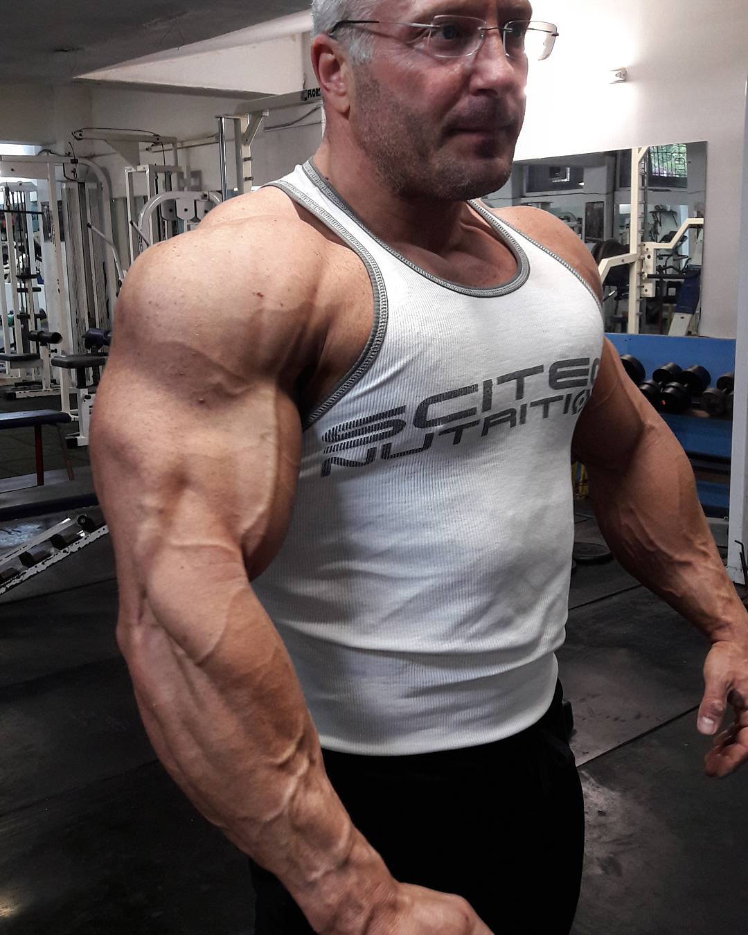 Muscle Lover: Big muscle daddy from Romania - Feri Andrasoni