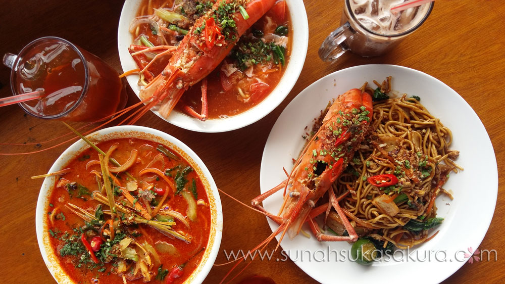 Menu Udang Galah Terbaik di D'Muara Seafood Kuala Tatau
