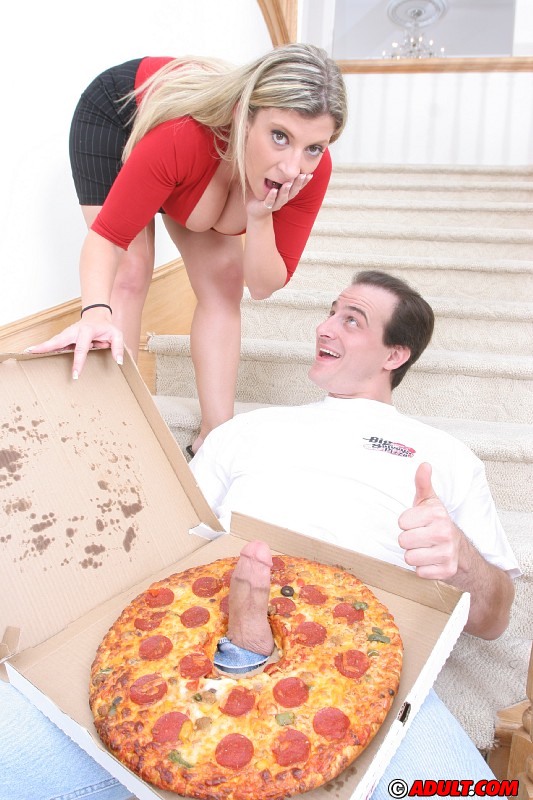 TM NEWS: Top-heavy MILF with shaved gash has some hard fun with hung pizza-...