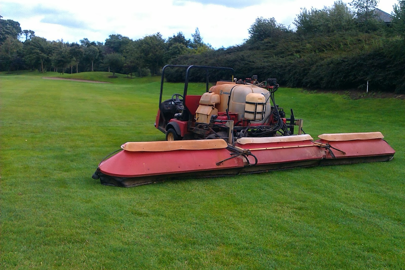 Citywest Resort Golf Club Department Of Agronomy Top Dressing Fairways