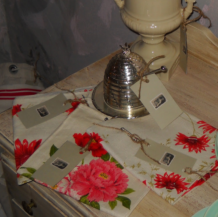 Wonderful Floral Linen Tea Towels
