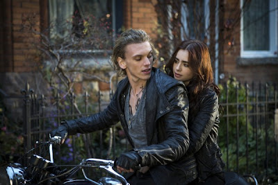 Lily Collins and Jamie Campbell Bower in The Mortal Instruments