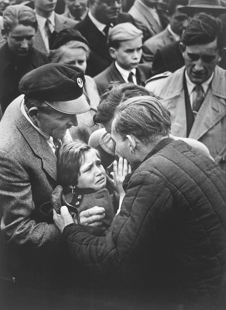 bytes-pulitzer-and-world-press-photography-awards-1956