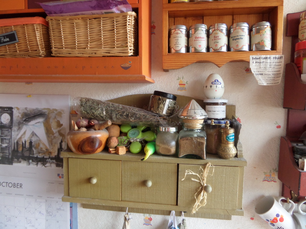 Madhouse Family Reviews: #KitchenClearout : Tackling the spice rack