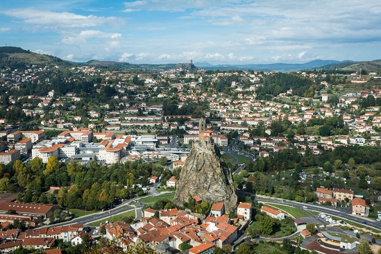 https://www.linternaute.com/sortir/patrimoine/1133754-les-chateaux-et-tresors-de-la-loire/