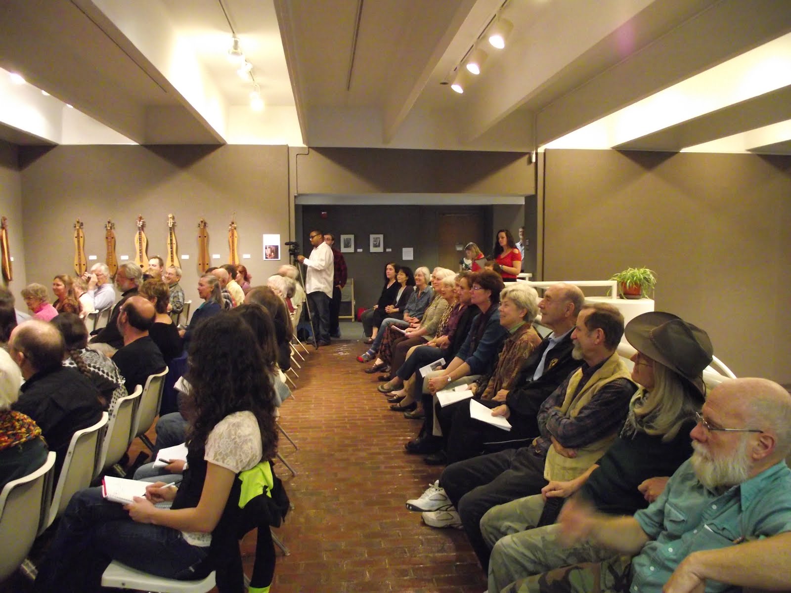 Hogfiddle D R A F T 'Kentucky Made' Celebration of historic dulcimers at Berea College