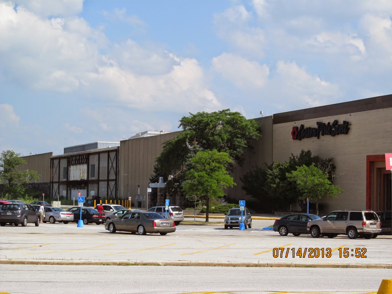 Trip to the Mall Lincoln Mall ( Matteson, IL)