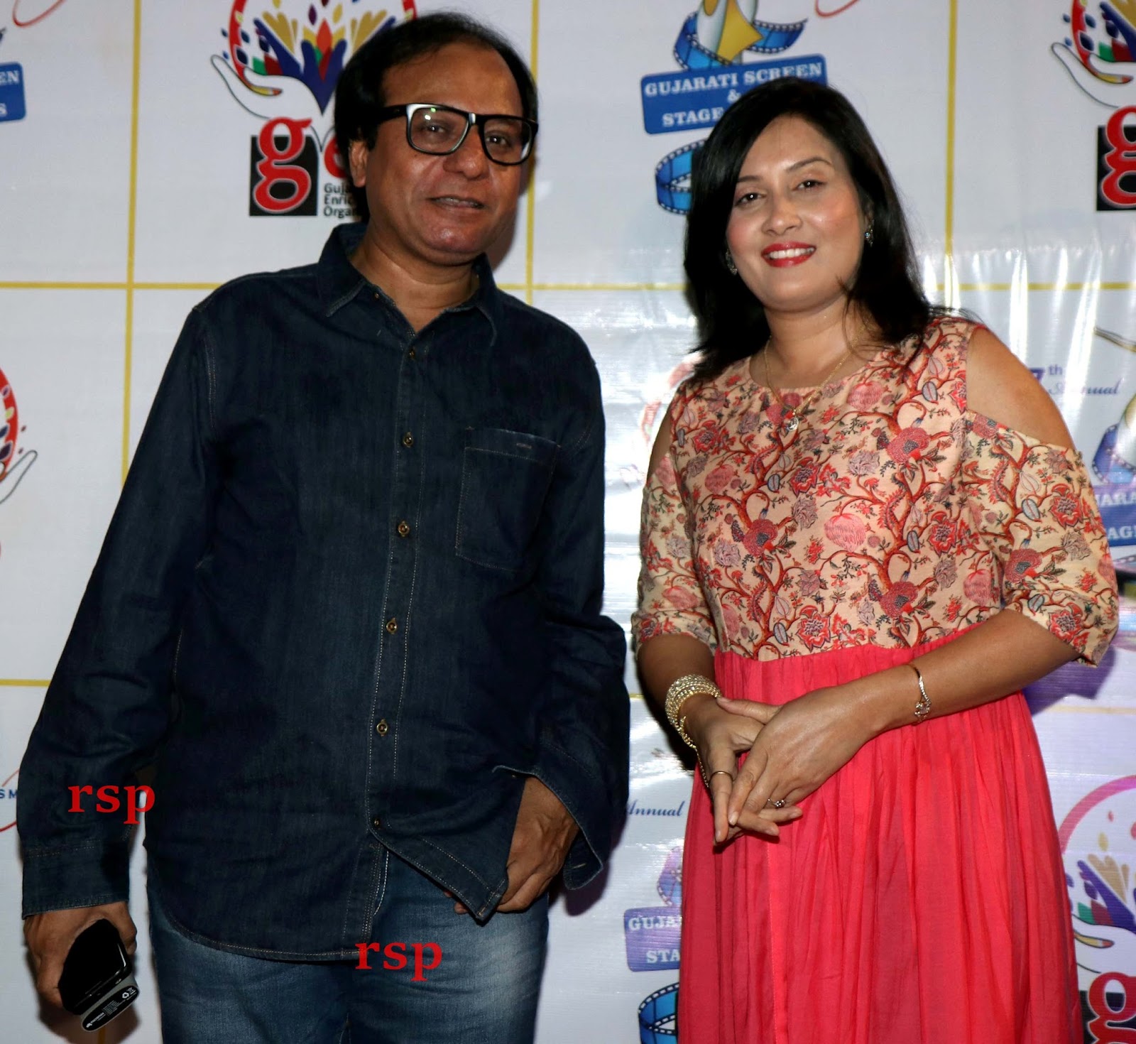 Rspnetwork In Celebs At The 17th Transmedia Gujarati Screen And Stage Awards Phoebe becomes 'possessed' by the spirit of a recently deceased client. celebs at the 17th transmedia gujarati