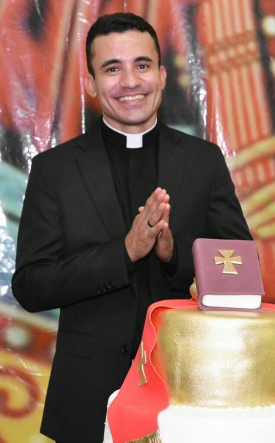 Padre Breno Gomes