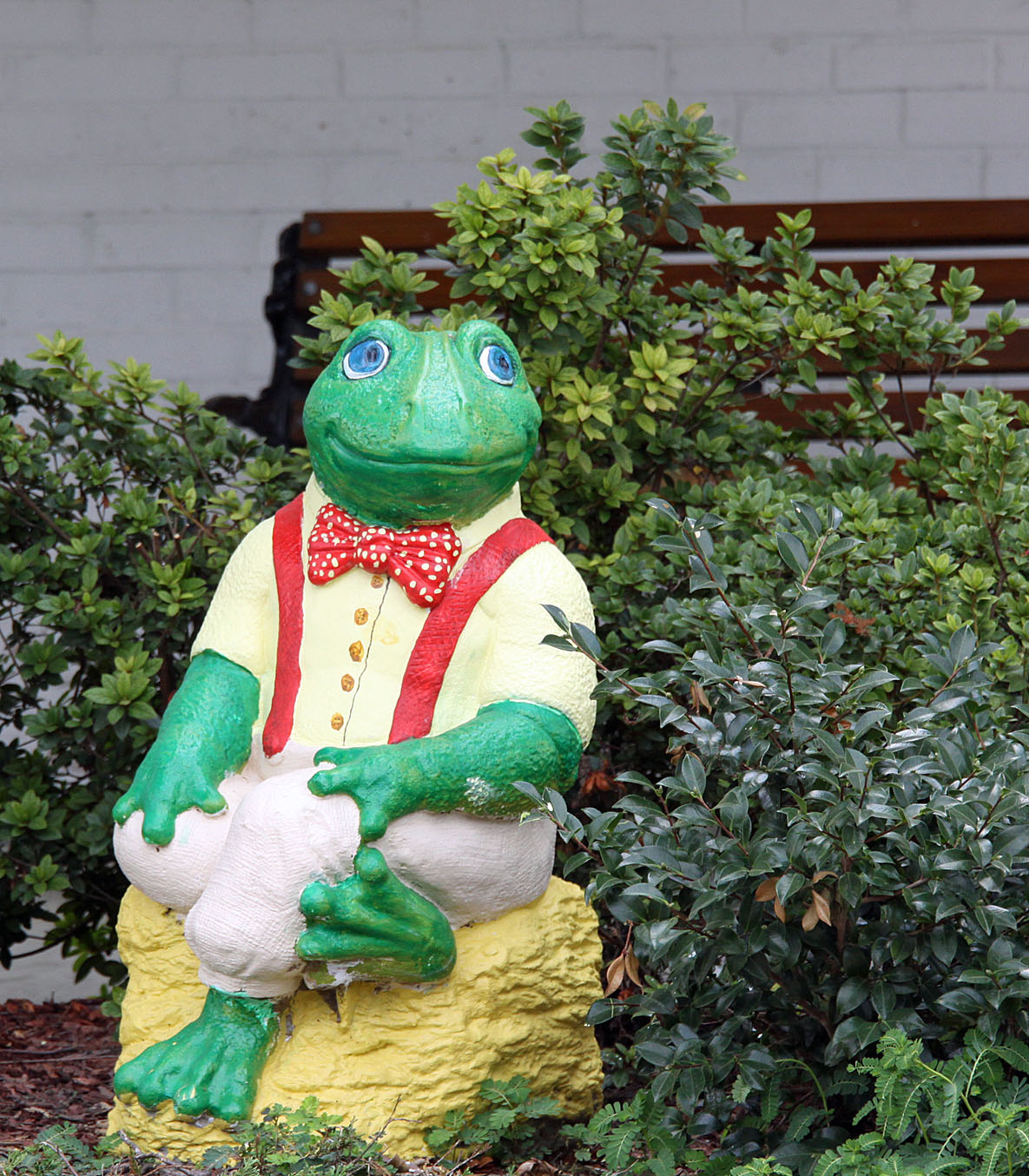 Southern Lagniappe Rayne, Louisiana The Frog Capital of the World