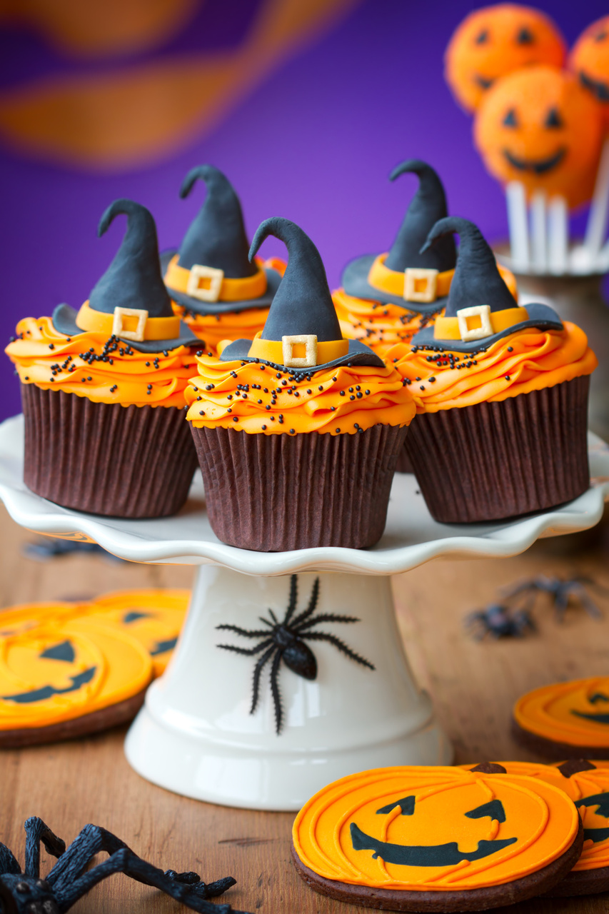 Terrifyingly Easy Halloween Cupcakes for Kids!