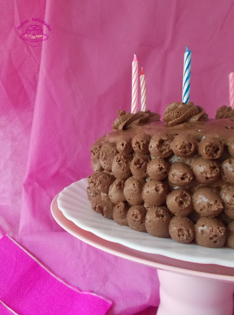 Tarta de mousse de chocolate muy fácil y mi tercer cumple blog