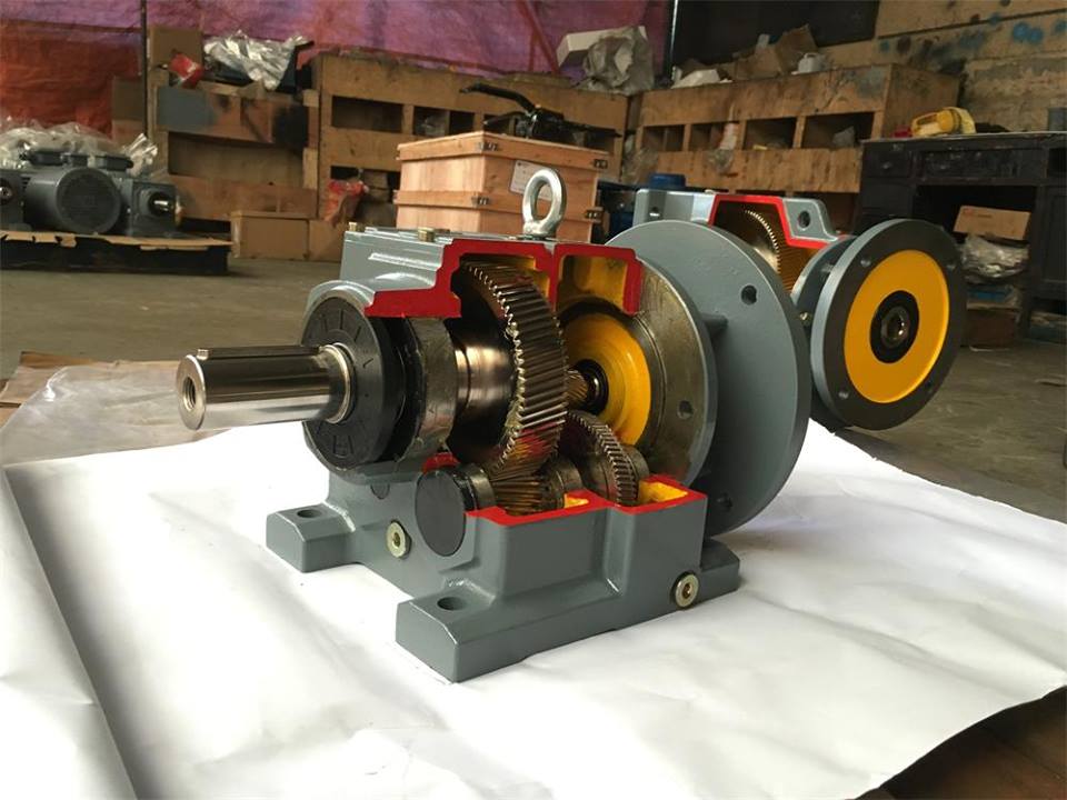 Wuma reducer,vertical gear reducer,Hypoid Gear Reducer The reducer is