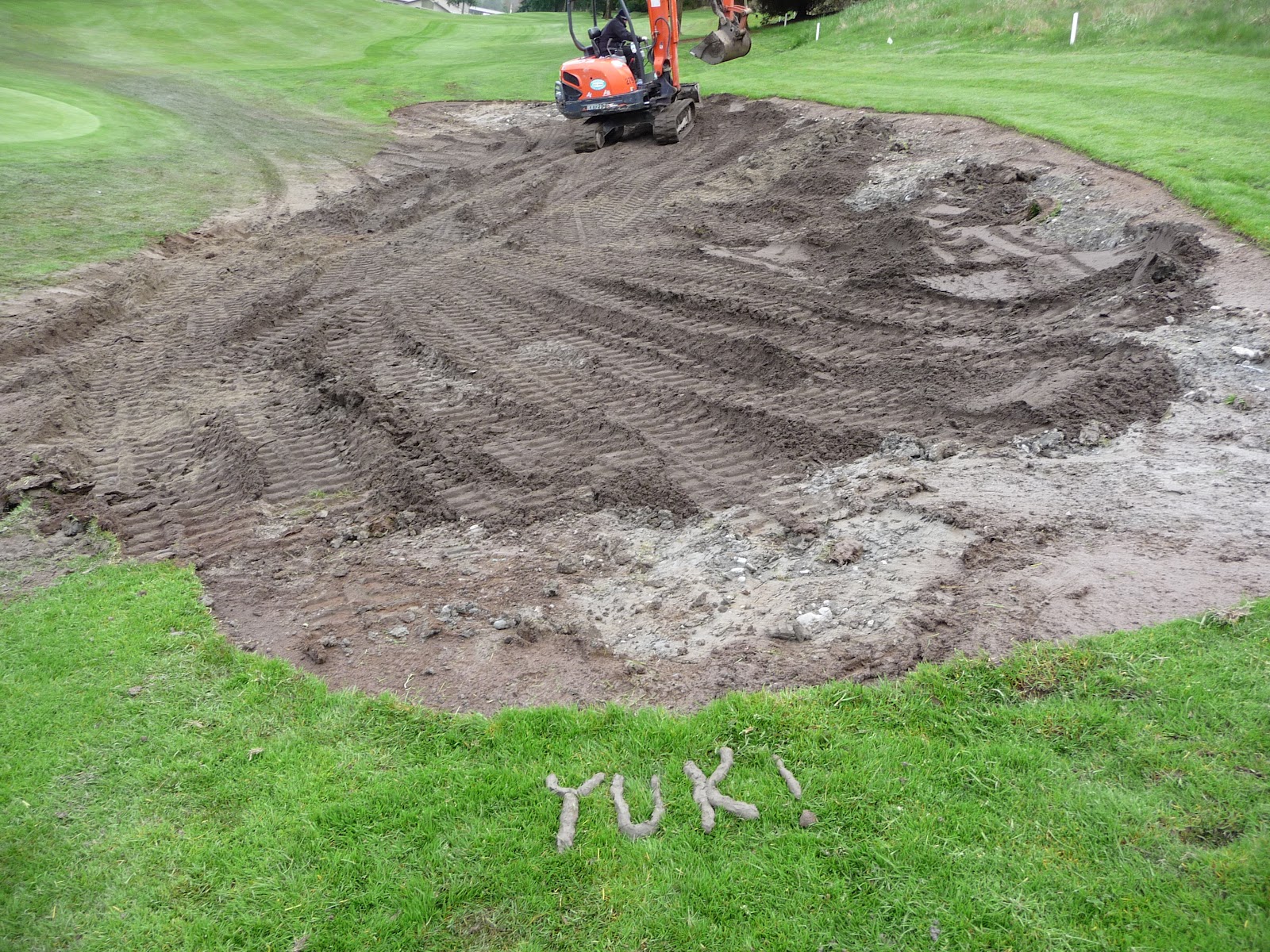 Glendale Country Club Muck hole repair 10 green