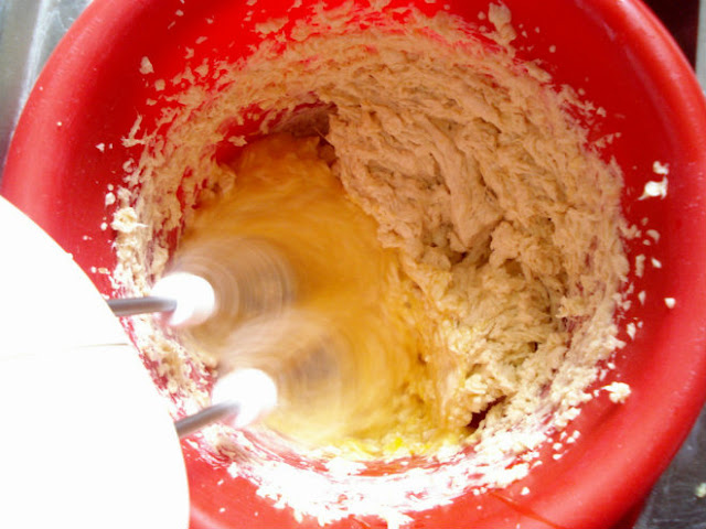 egg is fully incorporated into the mixture